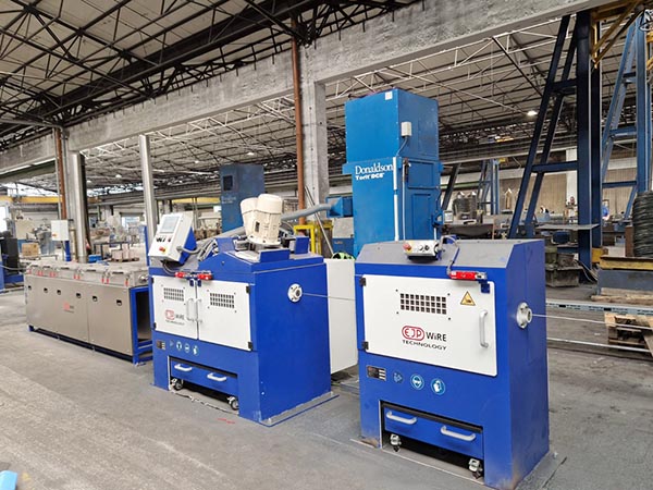 线材拉丝设备